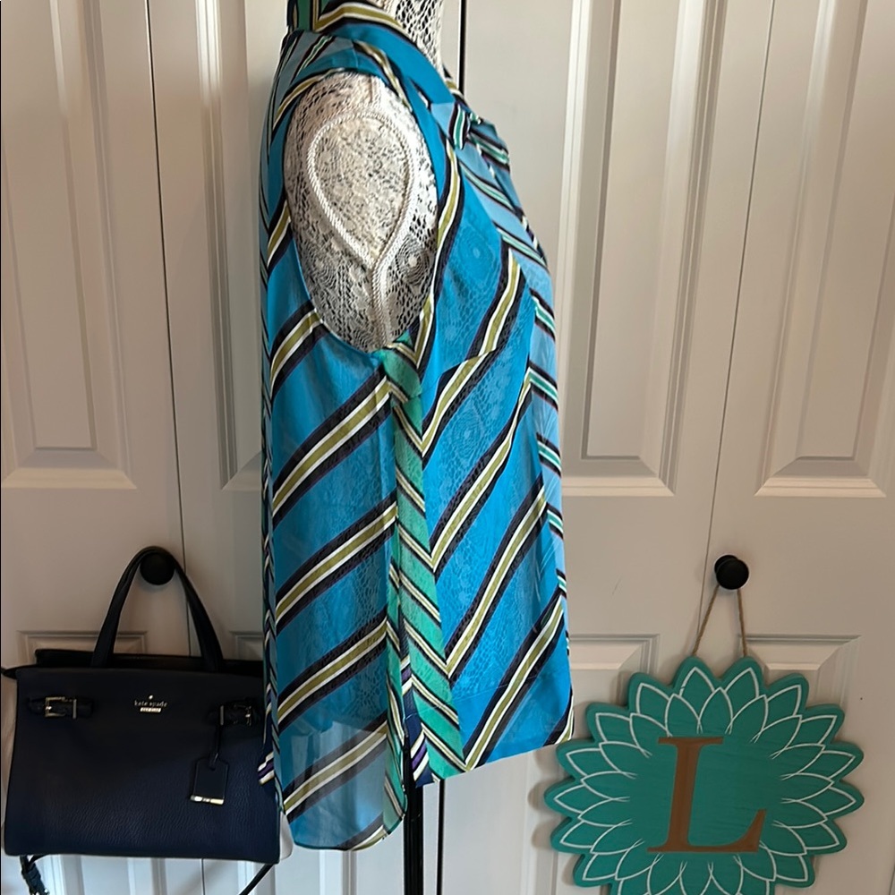 CAbi Sleeveless Chevron Stripe Blouse in Turquoise, Navy, Green - Picture 5 of 13
